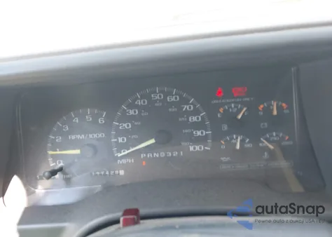 1997 GMC Sierra 1500 Sl Wideside z USA, uszkodzony, nr VIN 1GTEC19R4VE529711